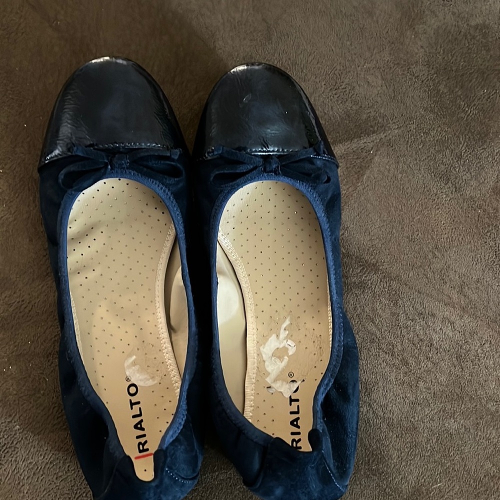Size 9 shoes Paton at the toes great condition